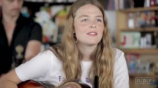 Maggie Rogers - Dog Years (NPR Music Tiny Desk Concert)