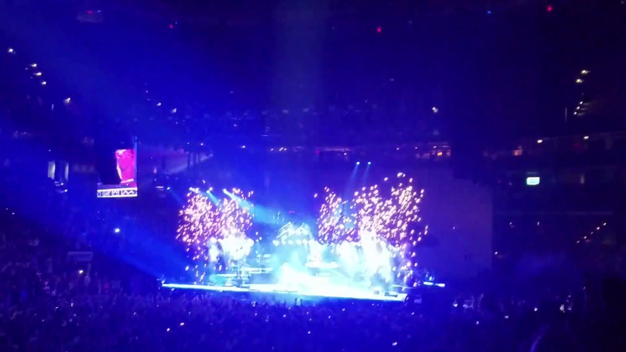 The Chainsmokers Closer [HD] Boston Memories 2017 Tour YouTube