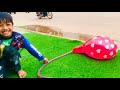 Experiment giant balloons vs water what will happen?
