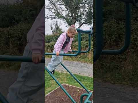 Exercise ❤️ fitness 💪 little girl 👧 having fun 😁
