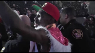 Celebrity ROBERT EASTER IMMEDIATE REACTION AFTER DROPPING AND DEFEATING LUIS CRUZ; TOLEDO FANS ERUPT Profile