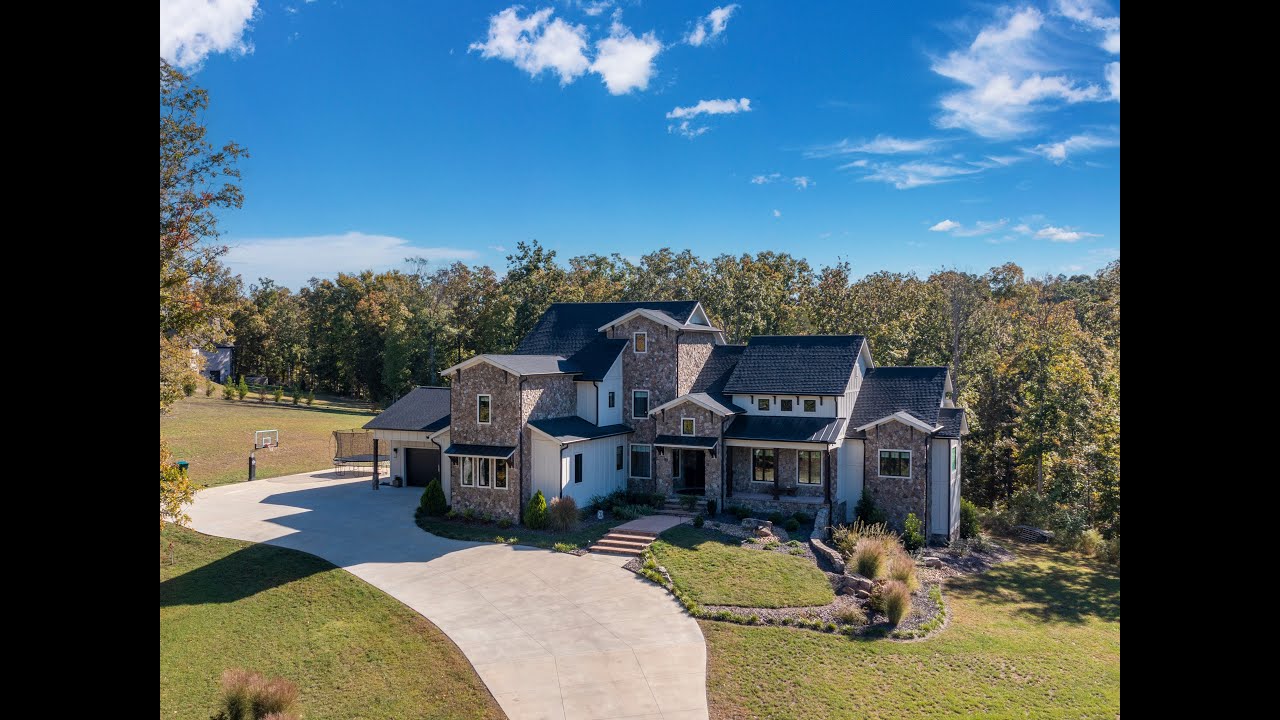 135 John A Hall Rd  High Point, NC