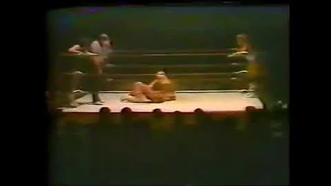 Wendi Richter and Joyce Grable vs Princess Victori...