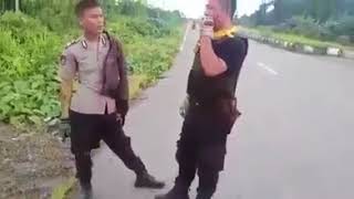 LUCU  !Bikin Ngakak, Polisi Gadungan Ketangkap Saat Razia Polisi Asli di jalan