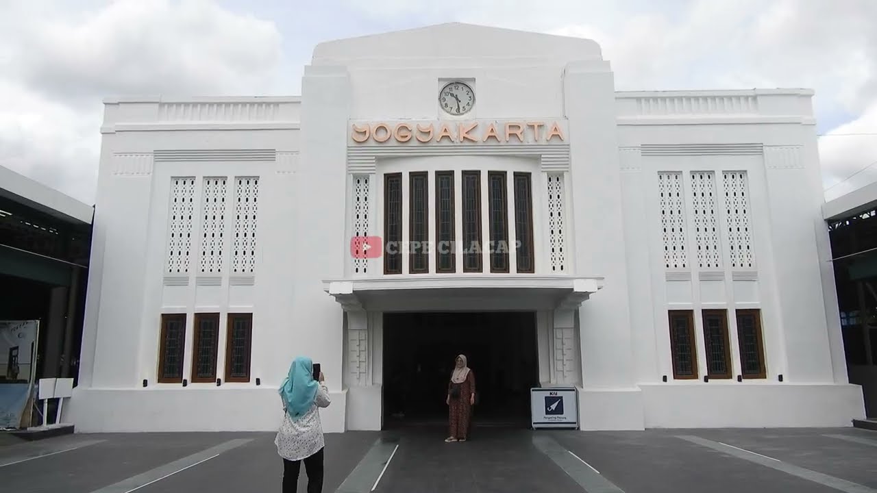 JALAN-JALAN MALIOBORO 