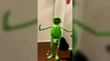Kermit dances to Xue Hue Piao Piao