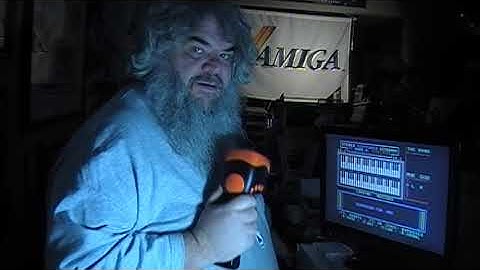 Commodore - Episode 428 - 64 Power Supply Torture Testing - Dave Bradley - C64 8-Bit Sid Chip Music