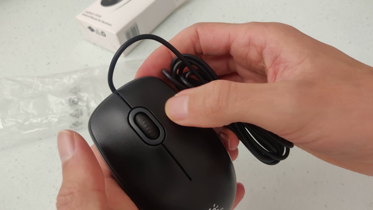 Logitech B100 unboxing
