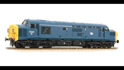 Fitting a Dcc Sound Decoder to Bachmann