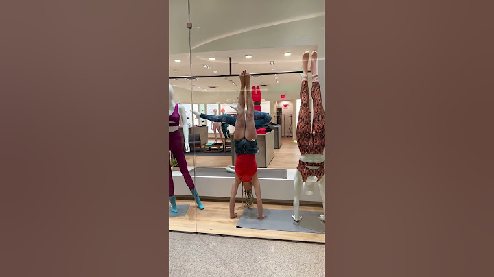 Turning into a mannequin! #libertybarros #themostflexiblegirlintheworld #dancer #mannequin #funny