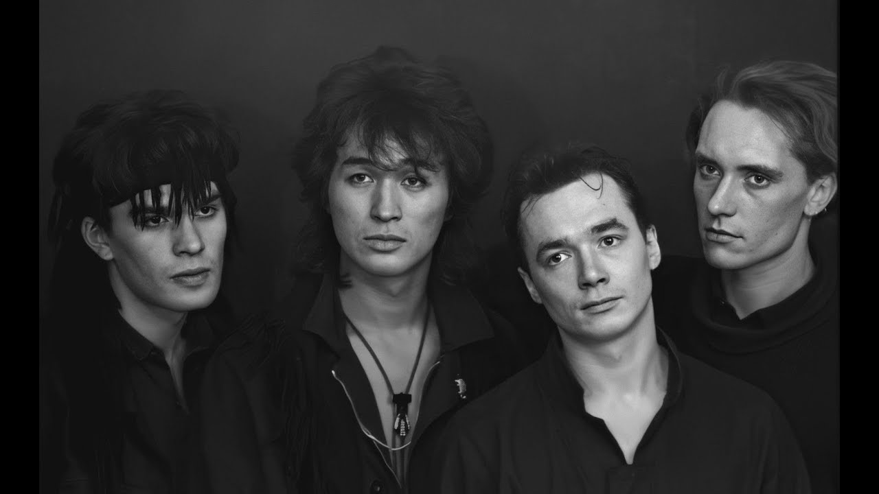 8 ПЕСЕН ГРУППЫ "КИНО" НА ГИТАРЕ ЗА 5 МИНУТ. - YouTube