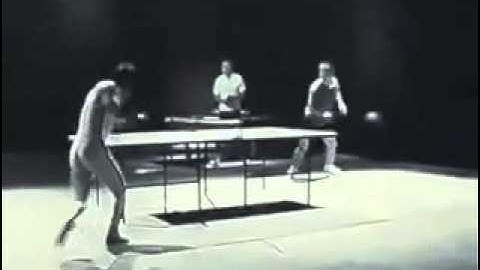 ‪Bruce Lee Plays Ping Pong With Nunchucks