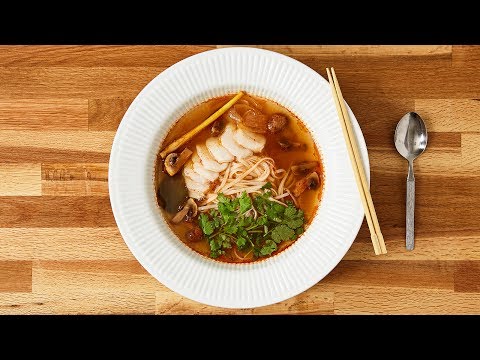 Video: Tom Yam Suppe Derhjemme: Trin For Trin Opskrifter Med Kokosmælk, Rejer, Foto Og Video