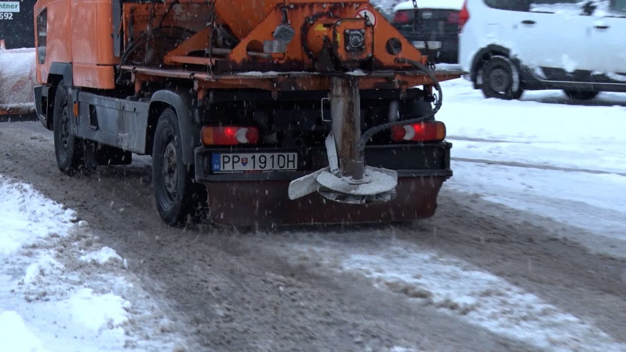 Správcu komunikácií sneh neprekvapil