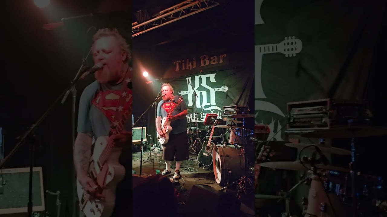 KYLE SMITH & RAS-1 FROM LONG BEACH DUB ALLSTARS (TIKI BAR, OC)