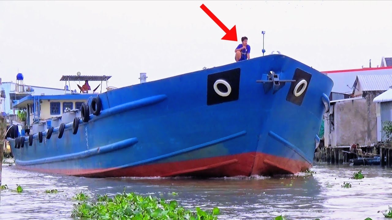 Observe up close the large ships making the turn to navigate the tight bend