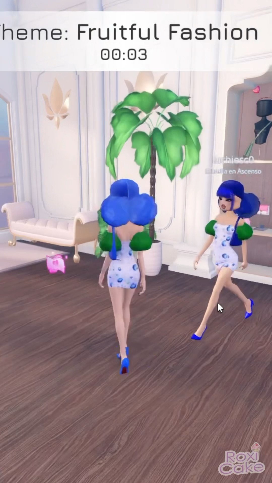 COPIANDO OUTFITS EN DRESS TO IMPRESS ? #SHORTS #ROBLOX