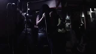 Thundergrave - 'Gates Of Destiny/Warchild' (En vivo)