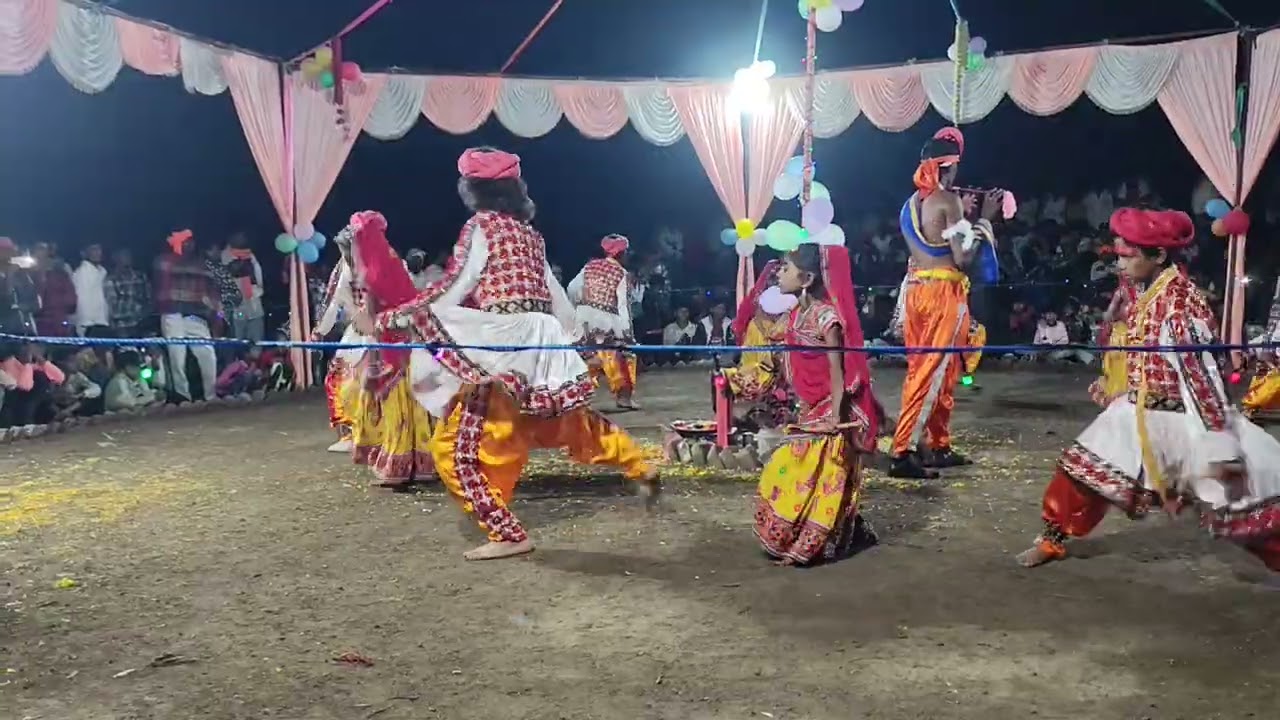 रजवाड़ी गरबा मंडल थिगली।ग्राम डोंगर गांव में  प्रथम पुरस्कार प्राप्त।💸💸7777💸💸