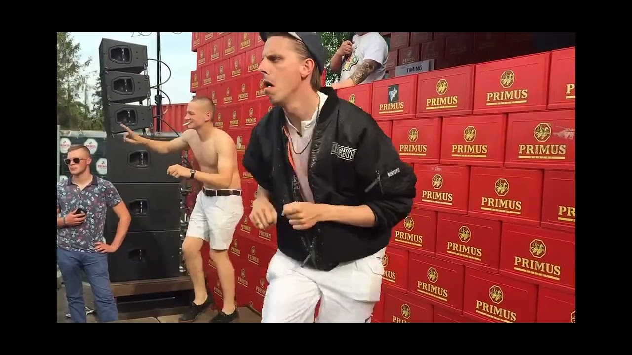 Dutch Raver hardcore raver dutch dancebattle. - YouTube