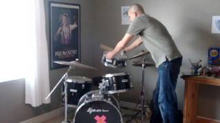 Buying Your First Drum Set - The Minimum That You Need