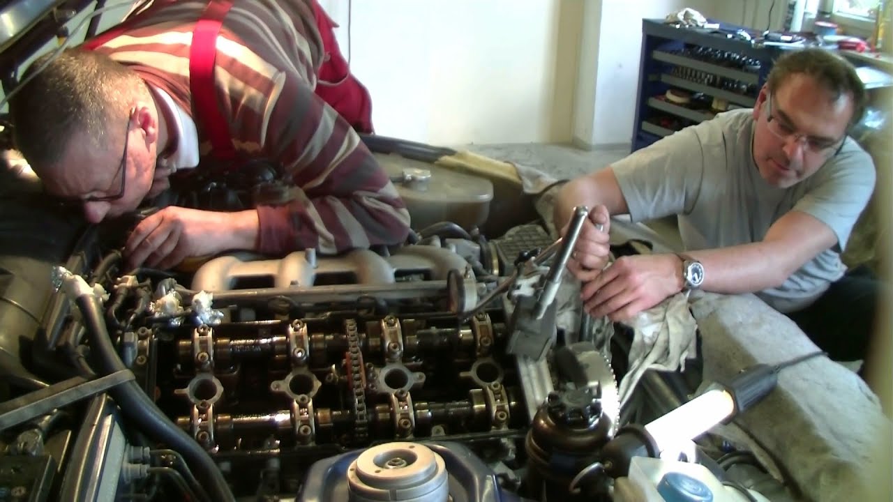 Adjusting the timing of a Porsche 944 S2 YouTube