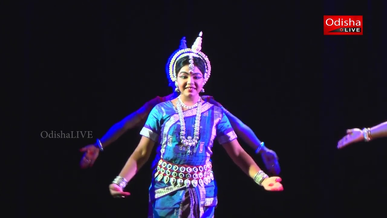 Guru Dr Rashmi Rekha Das & her students dance performance.