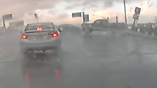 Famous Car accident on Oakland highway while raining Profile