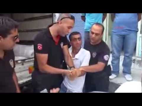 Polise yakalanınca  Hapları Ağzına Atan Torbacı