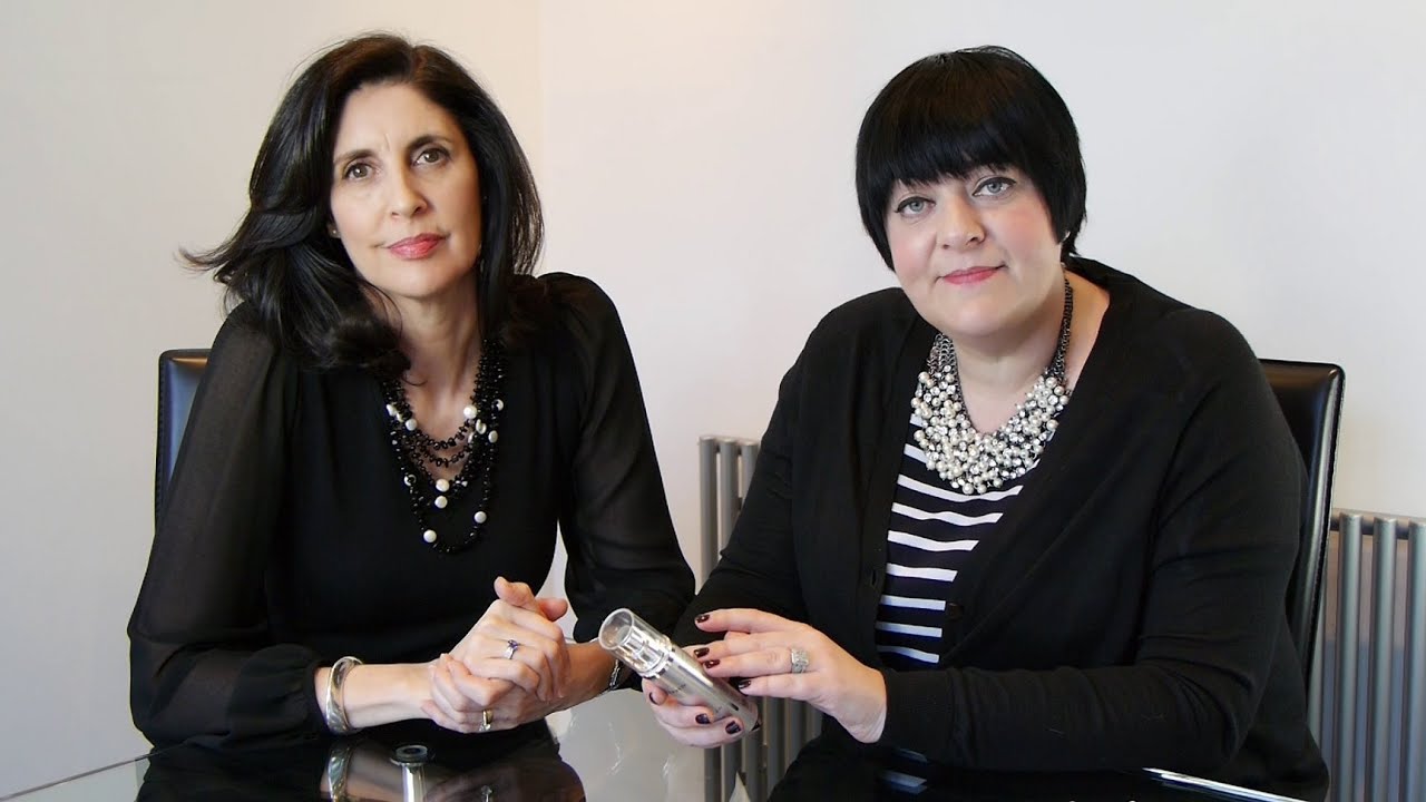 Elemis ProCollagen Lifting Treatment Neck and Bust review Fighting