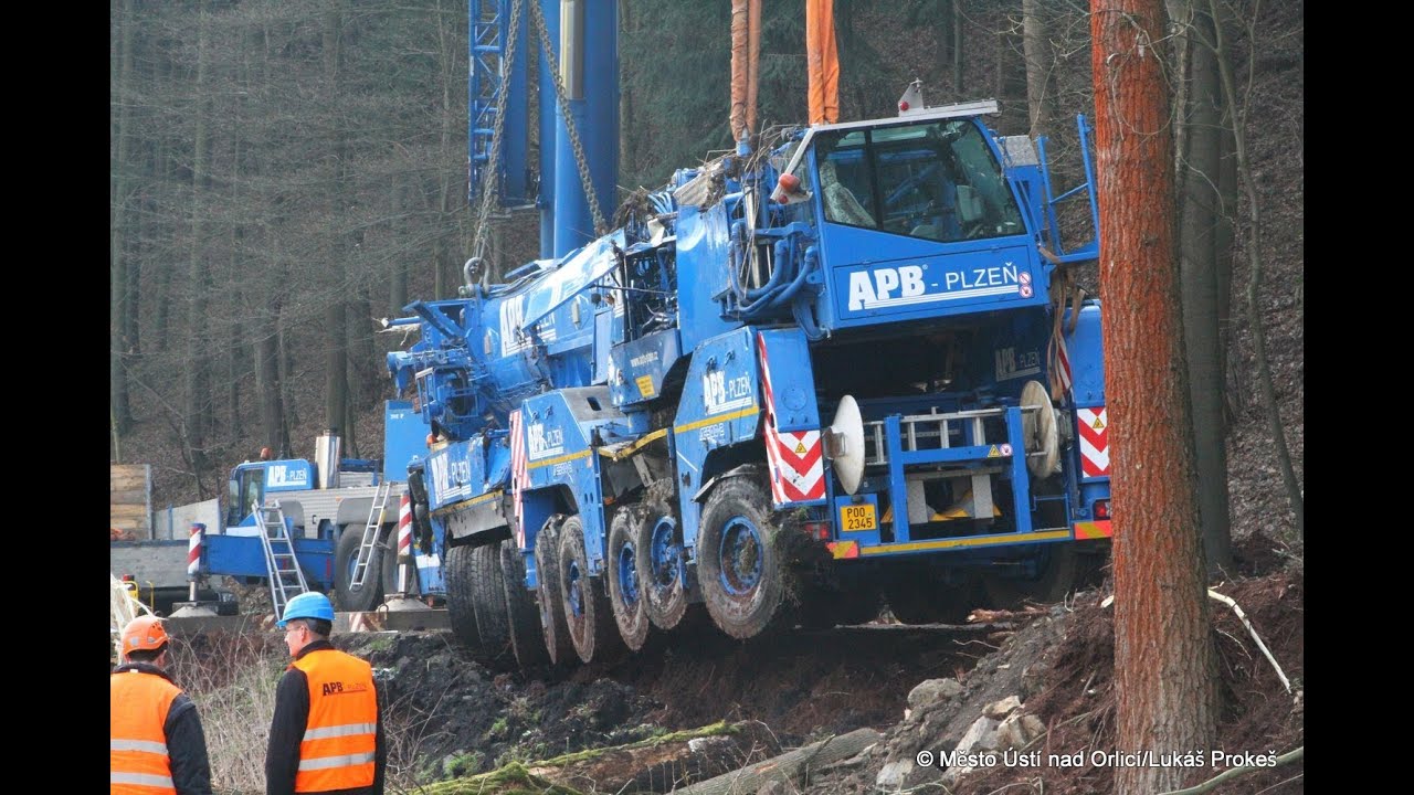 PODÍVEJTE SE JAK PROBÍHALO VYPROŠŤOVÁNÍ VELKÉHO JEŘÁBU - CRANE CRASH FAIL