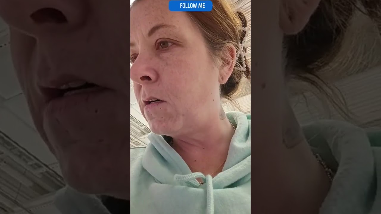 Come shopping with me...gotta love retail therapy at any capacity  🛒🛍️