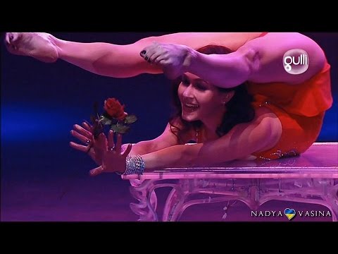 Очень сексуальгная баба дрочит до сквирта Порно фото как кончают дивчата