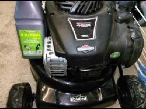 Oil Change on Florabest (Lidl ) Briggs and Stratton 450E ...