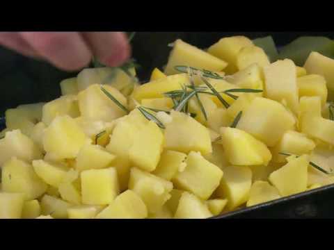 Video: Hoe Aardappelen Met Knoflook In De Oven Te Koken?