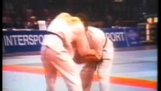 Vladimir Nevzorov perfoms uchimata against Valeriy Dvoynikov