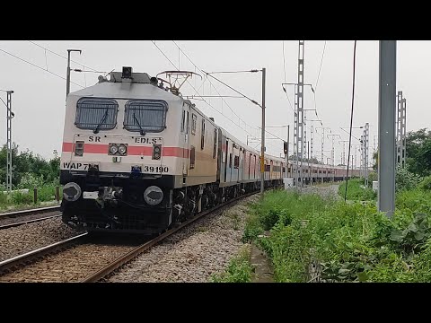 Legendary KERALA express 12625 tvc to ndls from Trivandrum Central to newdelhi lead by wap7 of erode