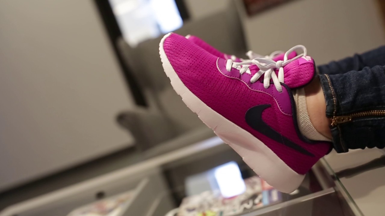 buty nike tanjun (gs)