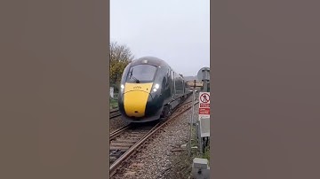 GWR Class 802 passing Oldfield Park with @Cody