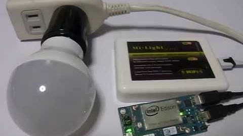 Intel Edison software controls MiLight LED light bulb