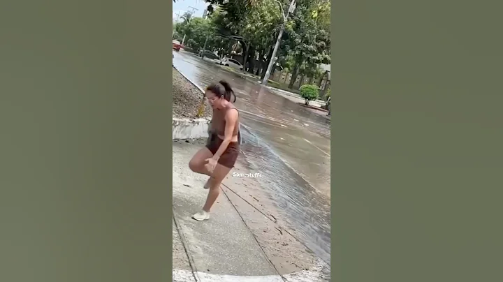 Ouchhhh #youtubeshorts #desicomedy #relatablehumor #desifun #desishorts #funnydesimoments #funny