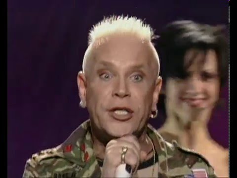YouTubeでБорис Моисеев - Стаханов. Шоу-Спектакль "Чужой" [2002]を視聴
