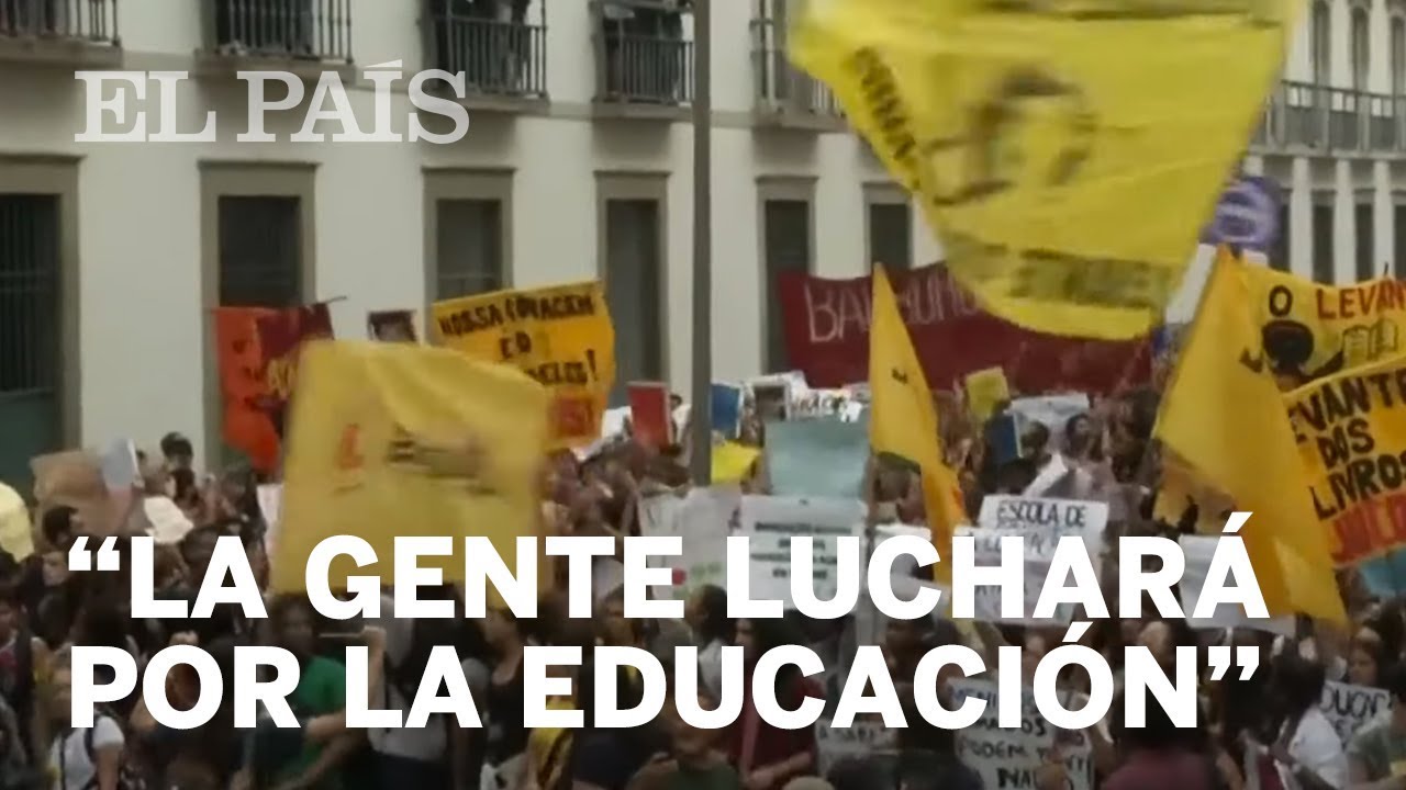 Miles de estudiantes marchan contra los recortes de Bolsonaro periodicos de honduras