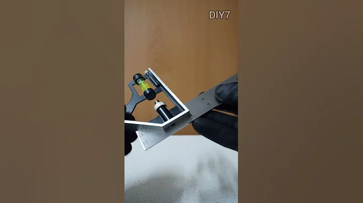 Adjustable Square With a Built-in Level Tool