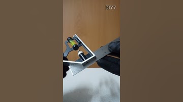 Adjustable Square With a Built-in Level Tool