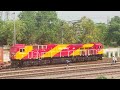 WDG4G DIESEL ENGINE GOODS TRAIN INDIAN RAILWAYS CONTAINER TRAIN || Karnataka sampark Kranti express