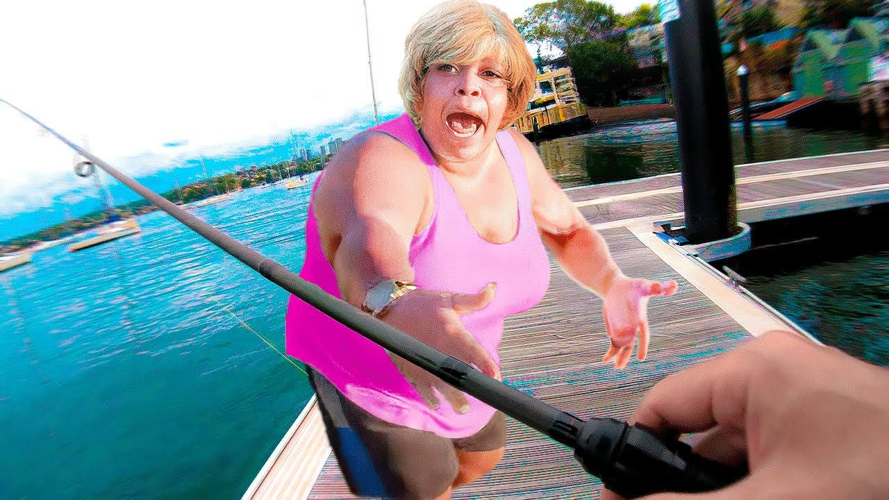 Karen Tries to STEAL My FISH! (INSTANT KARMA)