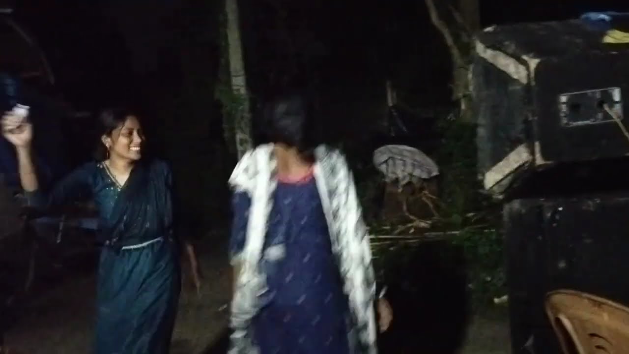 রিম্পার গায়ে হলুদ ডান্স করলে দুই বোন আজ আমি মাল ছাড়া কারো না Rimpa gay halud dance korlo 2 sister