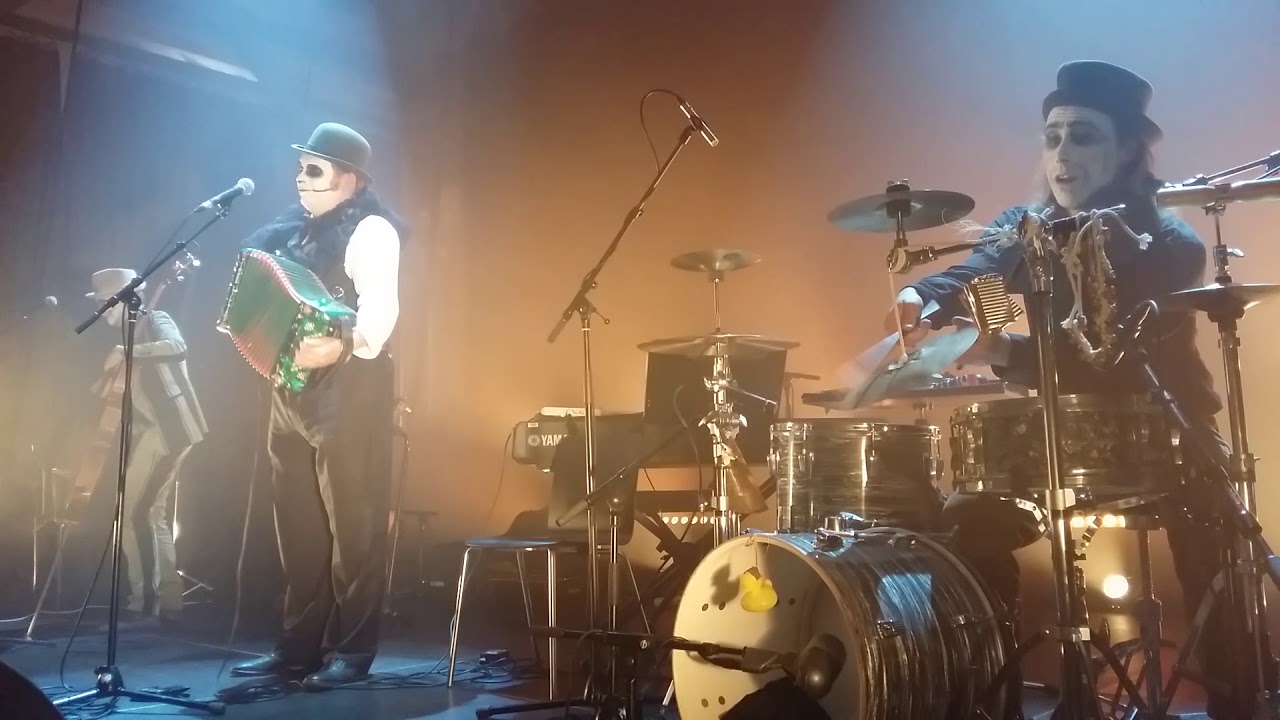 Tiger Lillies - Vagina in the Sky & Banging in the Nails (live in Helsinki)