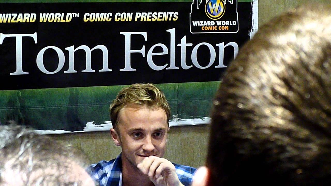 Tom Felton @ Wizard World Big Apple Comic Con 2011 - Autograph Session